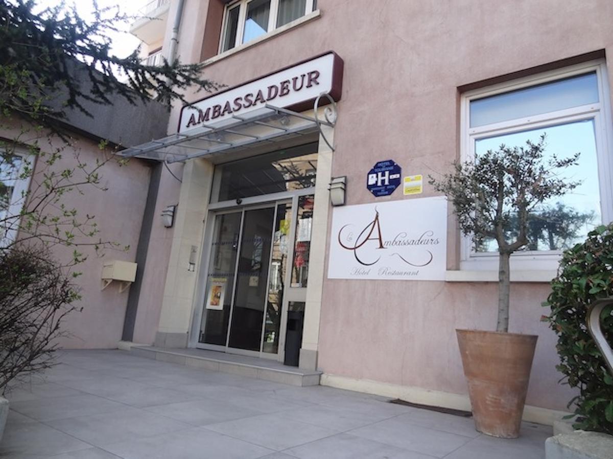 Les Ambassadeurs Hotel Saint-Chamond Luaran gambar